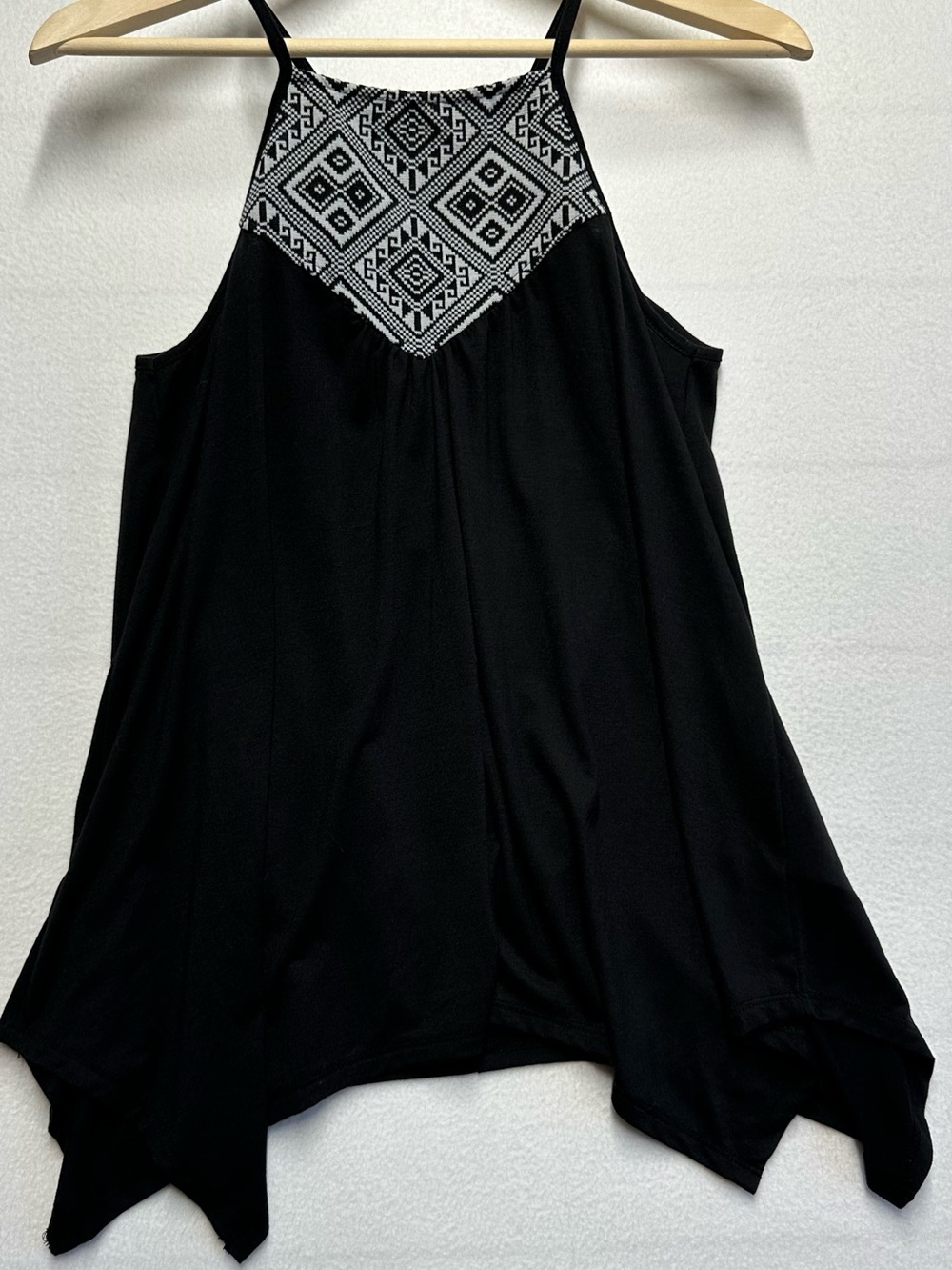 Maurices Women’s Small Black Boho Geometric Handkerchief Hem Yolk Tank Top NWT